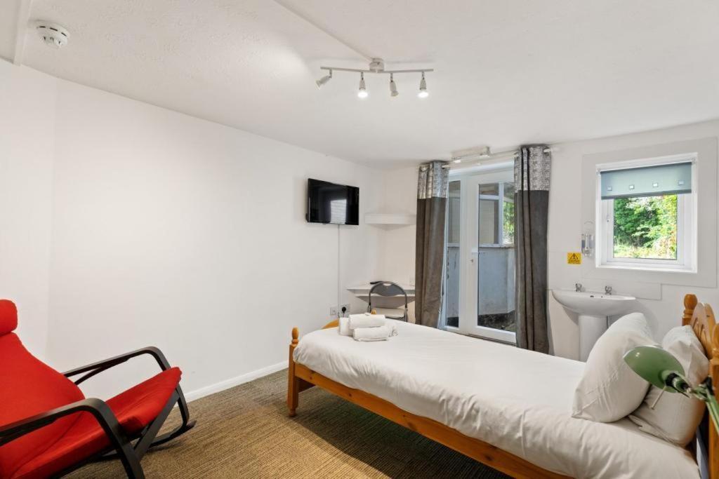 Dover Town Rooms - Short Lets & Serviced Accommodation - Дувър Екстериор снимка