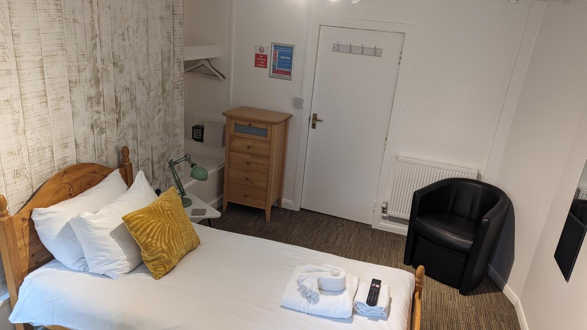 Dover Town Rooms - Short Lets & Serviced Accommodation - Дувър Екстериор снимка