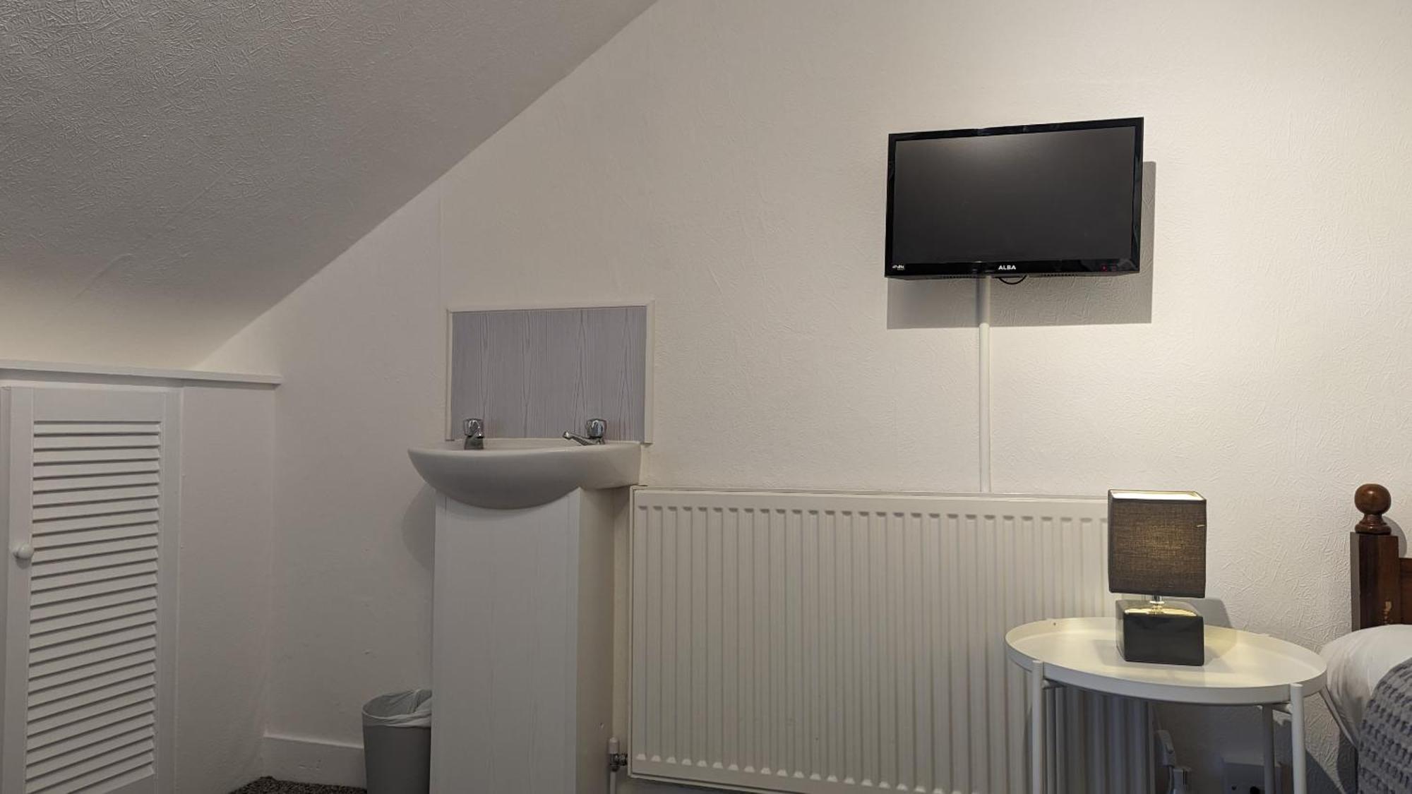 Dover Town Rooms - Short Lets & Serviced Accommodation - Дувър Екстериор снимка