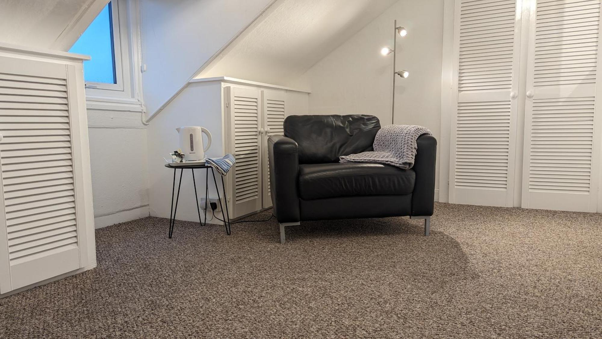 Dover Town Rooms - Short Lets & Serviced Accommodation - Дувър Стая снимка